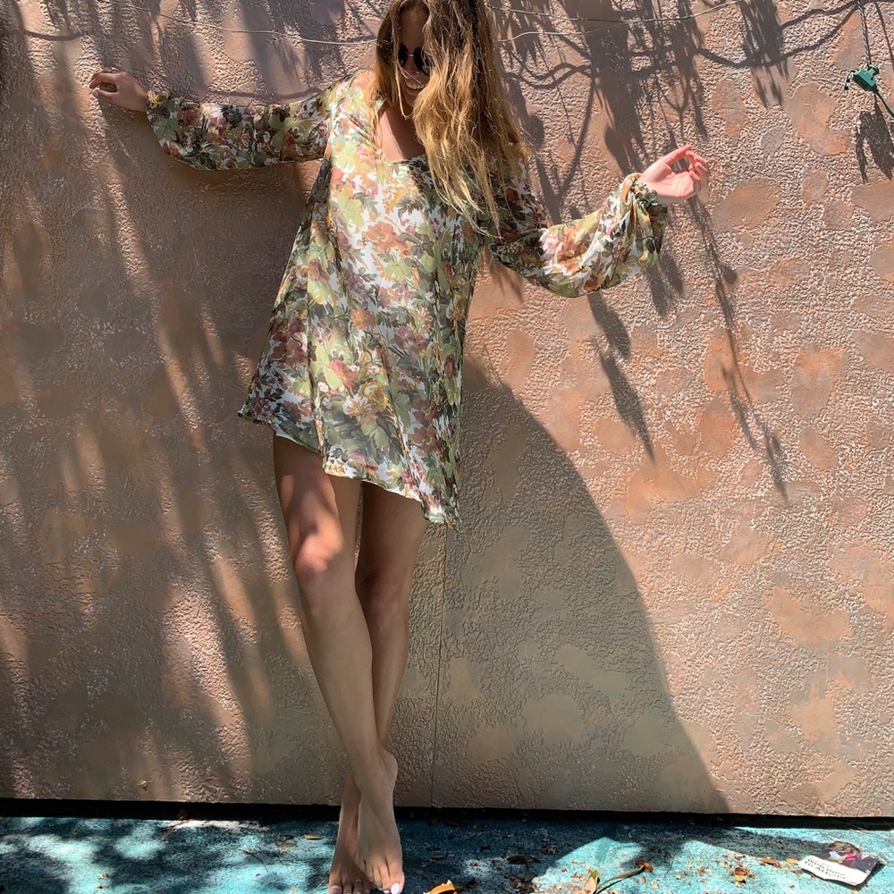 Long sleeve floral mini dress